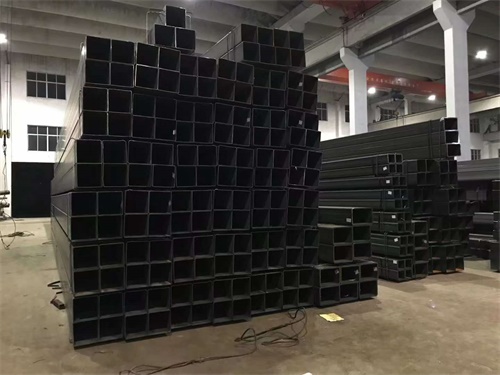 1761636483437087.jpg 758941800308796681.jpg